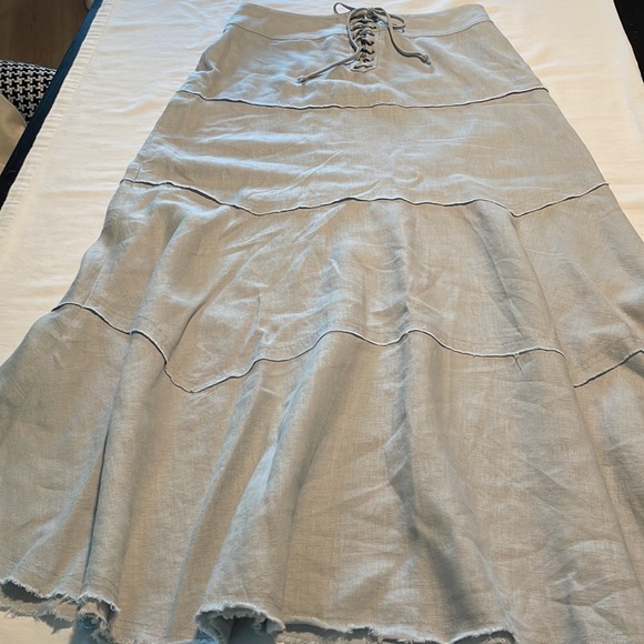 Cabi 100% Linen Maxi skirt Sz S/M Corseted Closure Grey EUC - Picture 2 of 9